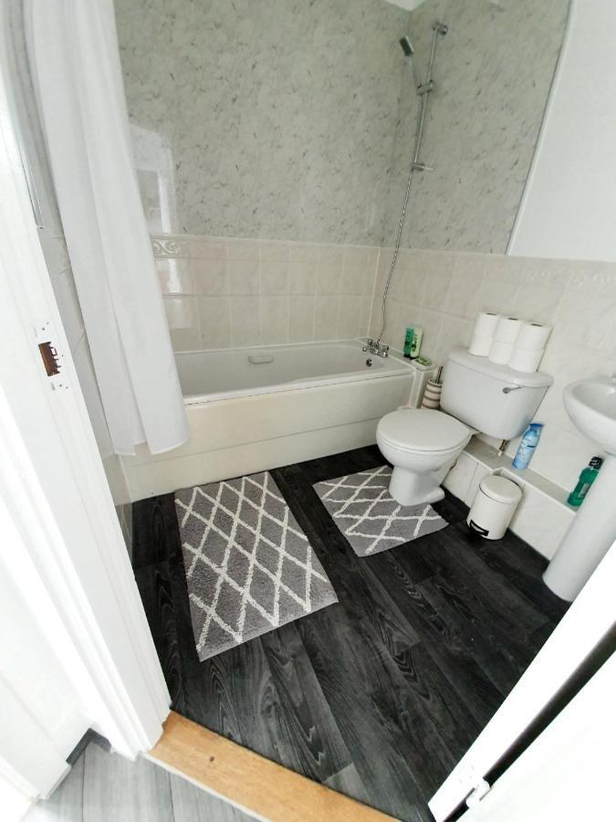 City Heights Apartment *